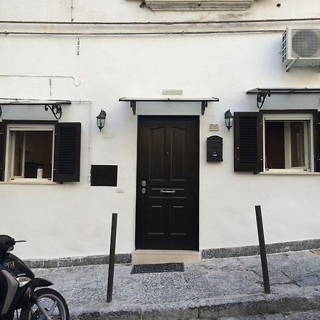Casa Vacanze Sannazzaro Flat Неаполь Экстерьер фото